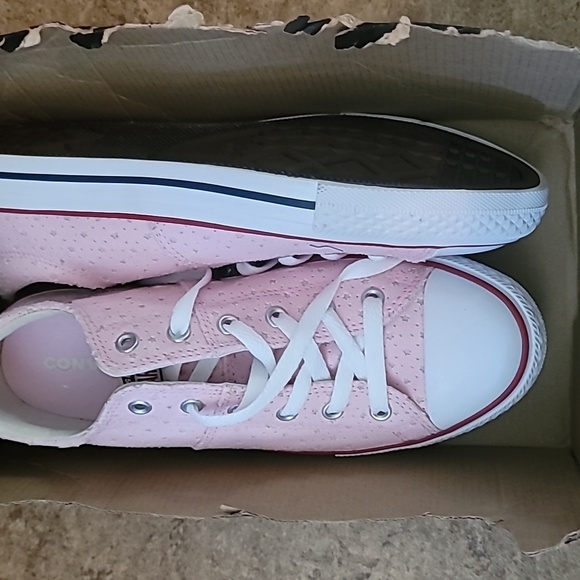 Converse All Star Madison, Girls size 5 - Picture 5 of 5